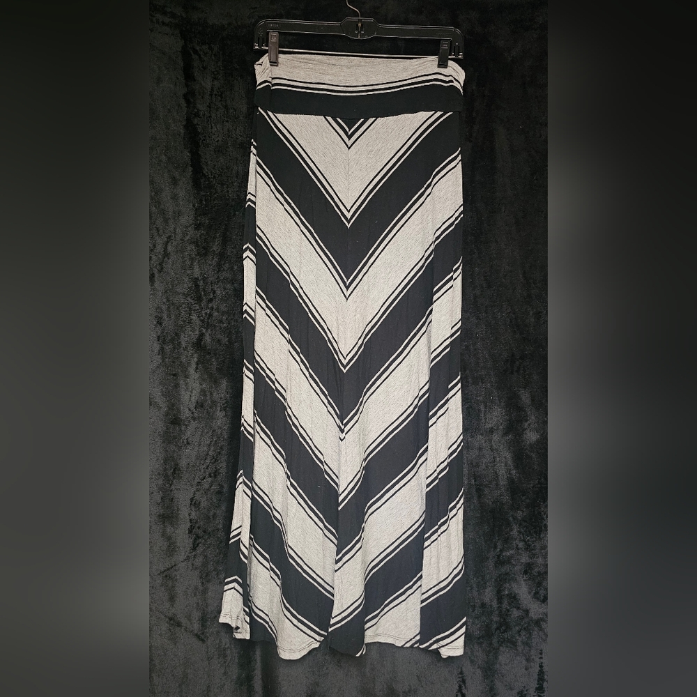 Merona Black and White Chevron A-Line Skirt
